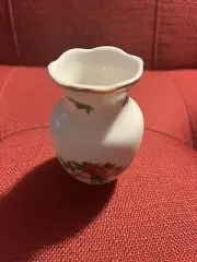 Vintage Royal Albert Old Country Roses 1962 Mini or Bud Vase Gold Trim 3 3/8" T4