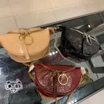 皺褶鏈條包 CHARLES&KEITH 專櫃代購 拉鍊式小型斜背包 新加坡小CK腰包 胸包 側背包 單肩包斜跨包 肩背包