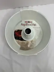 1994 Nordic Ware Angel Food Cake Pan Brand New!