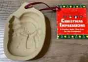 Papel Giftware Christmas Impressions Snowman With Tree Cookie Mold Ornament