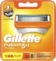 Gillette Fusion 5+1 Manual Shaving Razor for Men with 8 Spare Blades