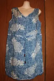 Palmwave Hawaii Woman 100% Rayon Blue/White w/Pineapple Print Tunic Tank Top M