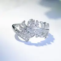 在飛比找蝦皮購物優惠-【巧品珠寶】18K 天使羽毛 鑽石戒指