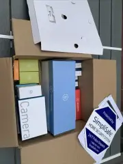Simply Safe Home Security System 18 Pcs All New in Box Model SSCS2