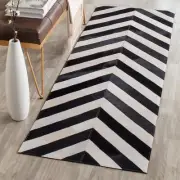 Handmade Black & White Chevron Leather Rug - Stylish Carpet for Modern Interiors