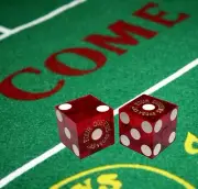Four Queens Las Vegas Casino Dice Pair Red Polished + Premium Felt Craps Layout