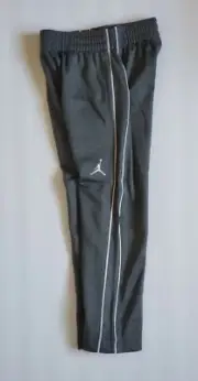 Nike Air Jordan Sweat Pants Youth Size 4 Boys XS Grey White 859956-176 Jumpman