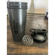 New BlenderBottle 28oz Classic Bottle With Loop Black/Gray
