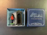 Sentry Box & Scots Guard Figurine W Britain Britains Petite Ltd England 00089