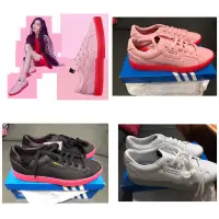 在飛比找蝦皮購物優惠-二手全新24 Adidas Originals SLEEK 