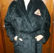 Star Trek TNG StarFleet Academy Embroidered Logo Black BathRobe Size MEDIUM NEW