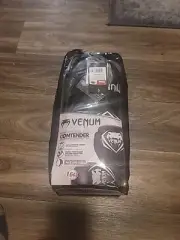 VENUM Contender Boxing Gloves 16oz - Black (Brand New)