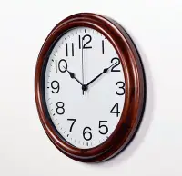 在飛比找Yahoo!奇摩拍賣優惠-078  華城小鋪  田園 時鐘 靜音 造型時鐘.掛鐘 雙面