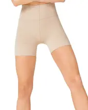 Item m6 Midi Shape Shorts