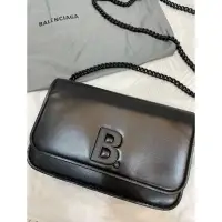 在飛比找蝦皮購物優惠-巴黎世家 Balenciaga B bag woc 質感全黑