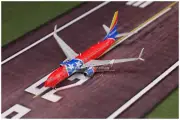 1:400 GeminiJets Southwest BOEING B737-800 Airplane Diecast Aircraft Model