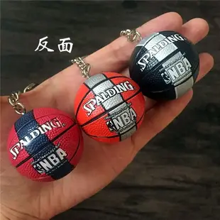 NBA球隊隊徽掛件 迷你斯伯丁籃球挂件  籃球挂件手環 nba紀念品 湖人勇士馬刺騎士鑰匙扣包包