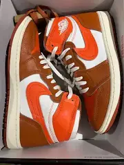WMNS NIKE AIR JORDAN 1 MM HIGH FB9891 800 SIZE 11 (*the box has no Lid*)