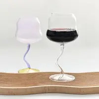 在飛比找ETMall東森購物網優惠-創意小清新彩色扭扭紅酒杯網紅家用高腳杯葡萄酒杯復古甜酒杯子