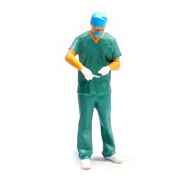 1:64 Painted Mini Figure Model Ature Resin Diorama Operating Doctor Patienthw