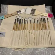 Mondo Llama 21 Piece Long Handle Paint Brushes W/canvas Roll (2 Brushes Missing)