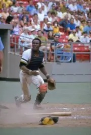 Pittsburgh Pirates Manny Sanguillen in action vs Houston Astros, P - Old Photo
