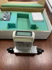 Sierra 822S-M-3-OV1-PV1-V1 MASS FLOW METER AIR 1-100 SLPM 500 PSIG 3/8 Swagelok