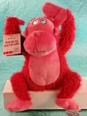 NWT Plush Ape Hallmark Sound & Motion VALENTINE'S DAY Gorilla Monkey 9"