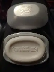 Vintage Canadian Pacific CP Hotel and resorts bar of soap and holder