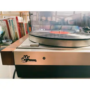 日本製Sansui高級自動黑膠唱機(附Sansui唱頭蓋/唱頭) 整體外箱及防塵蓋非常有質感 詳見描述 二手黑膠唱片唱盤