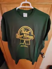 Brand New Green Bay Packer Colors Pabst Blue Ribbon PBR T Shirt XL