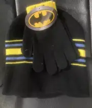 BATMAN GOTHAM CITY F.C KIDS HAT AND GLOVES NWT