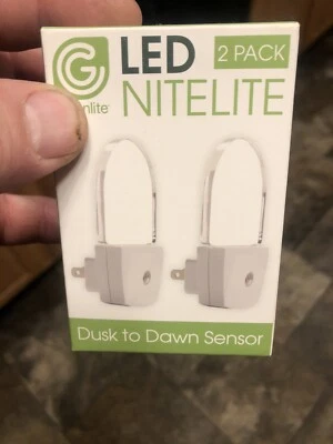Bedroom LED Night Light Plug-In Wall Lamp Dusk-To-Dawn Light Sensor 4pack