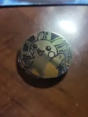 Pokémon TCG Pikachu Coin - Gold Mirror Holofoil | NM - Near Mint