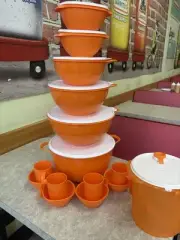 Hermoso Set Tupperware Nuevo Color Naranja Con Blanco. Dos Set Disponibles