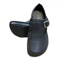 在飛比找蝦皮購物優惠-采盈 舒適寬楦造型休閒鞋 健康氣墊護士鞋(白/黑) A802