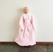 Dollhouse Woman Doll Porcelain Poseable Mom Mother Female Pink Dress 1:12 Scale