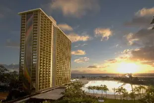 HILTON HAWAIIAN VILLAGE WAIKIKI BEACH RESORT