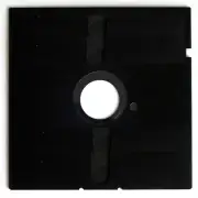 1000 NON WORKING 5.25 FLOPPY DISKS. (5 1/4 FLOPPY DISKETTES)