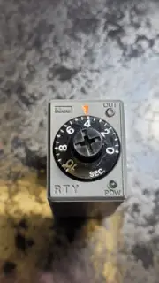 IDEC RTY-D2N-5A Time Delay Relay 110/220V 5A 0-10 Seconds