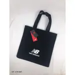 【SO-DOPE】NEW BALANCE LOGO BAG 手提袋 購物袋 小LOGO 黑白 BG93044GBKW