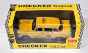 SUN STAR 1:18 SCALE CHECKER TAXICAB DIE CAST MODEL