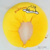 在飛比找樂天市場購物網優惠-【UNIPRO】蛋黃哥 gudetama 月亮枕 哺乳枕 紓