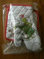 Williams Sonoma The Grinch Christmas Oven Mitt & Potholder Set-Hostess Gift -New