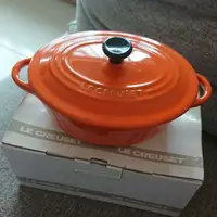 在飛比找蝦皮購物優惠-全新正品 Le Creuset 火焰橘 橢圓烤盅 賠售 LC