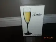 Set of 4 Luminarc France Domino Black Stem FLUTE Glasses 6 oz Unused in Box