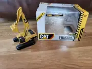 Cat Excavator 1:100 Scale Diecast 390D By Toy State.