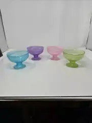 Vintage Set of 4 Colored Frosted Swirled Glass Ice Cream Bowls New Never Used