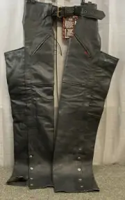 NEW MILWAUKEE LEATHER CHAP M8612M UNISEX KNIGHT CHAP, SNAP OUT THERMAL LINDE MED