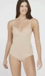 ASSETS BY SPANX Women's Flawless Finish Shaping Low Back Cupped Bodysuit Medium